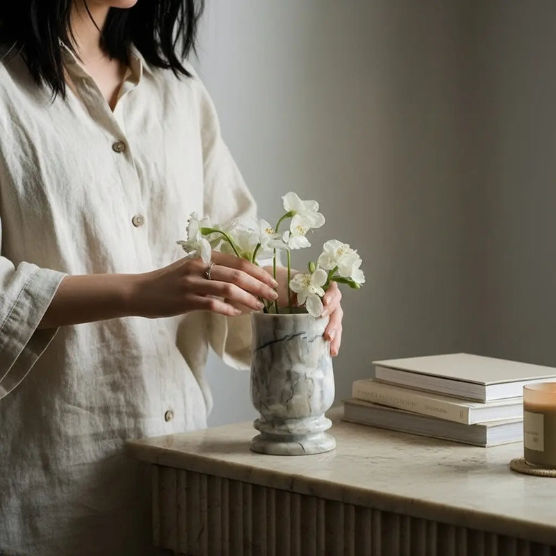 BIANCO- Vase en marbre ORGUENDA UNIVERS