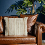 RAYAN- Housse de coussin Tissée