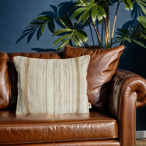 RAYAN- Housse de coussin Tissée