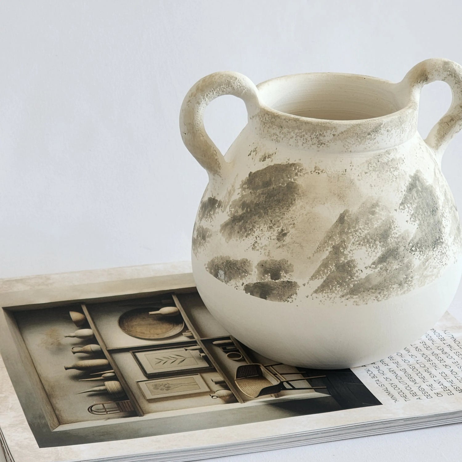 Vase rustique en céramique blanc ORGUENDA UNIVERS