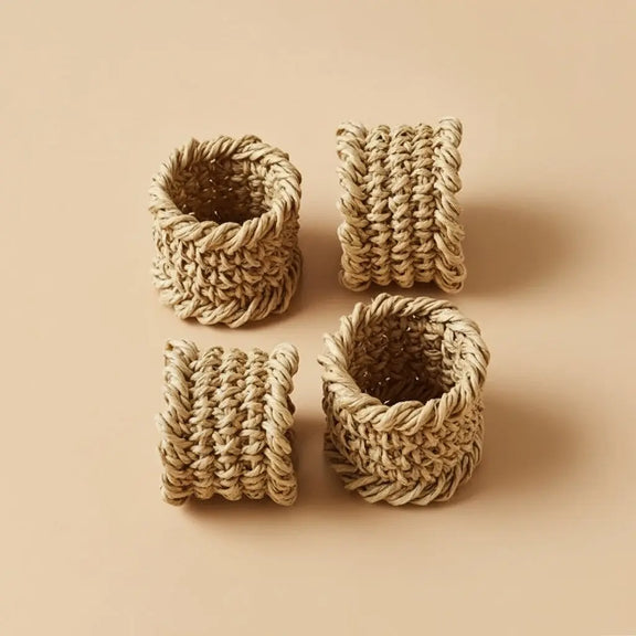 SOLPHIA- Ronds de serviette tissés en raphia ( lot de 4) ORGUENDA UNIVERS